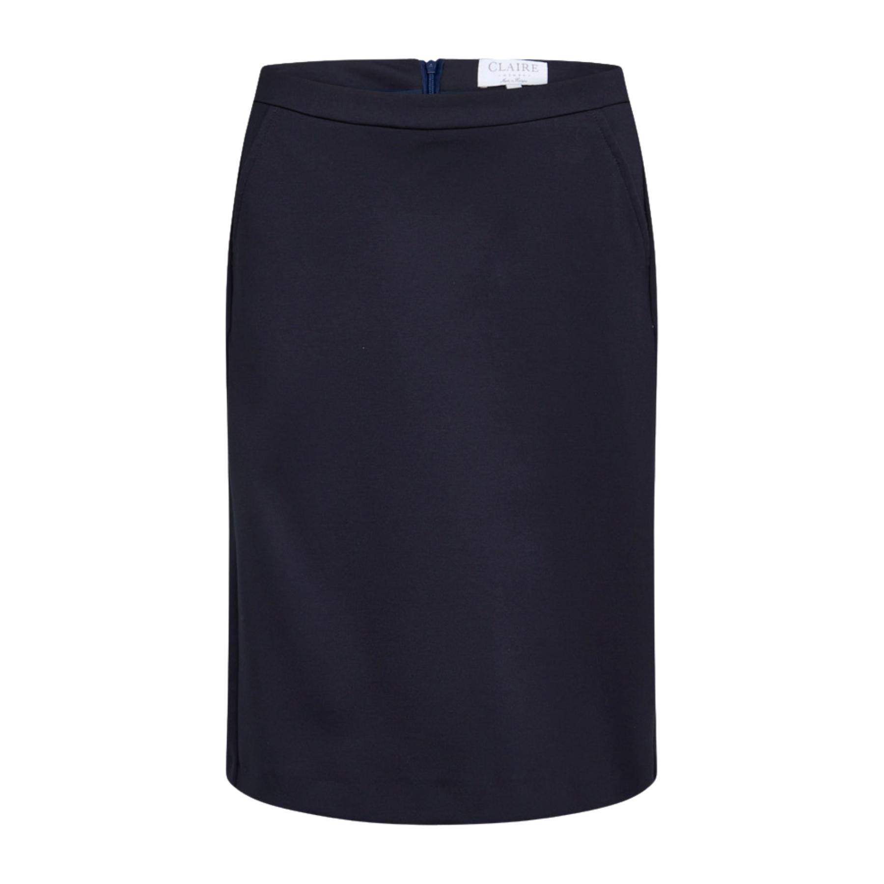 Claire - Nicole Nederdel, Dame